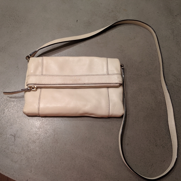 Kate Spade Purse - Picture 2 of 7